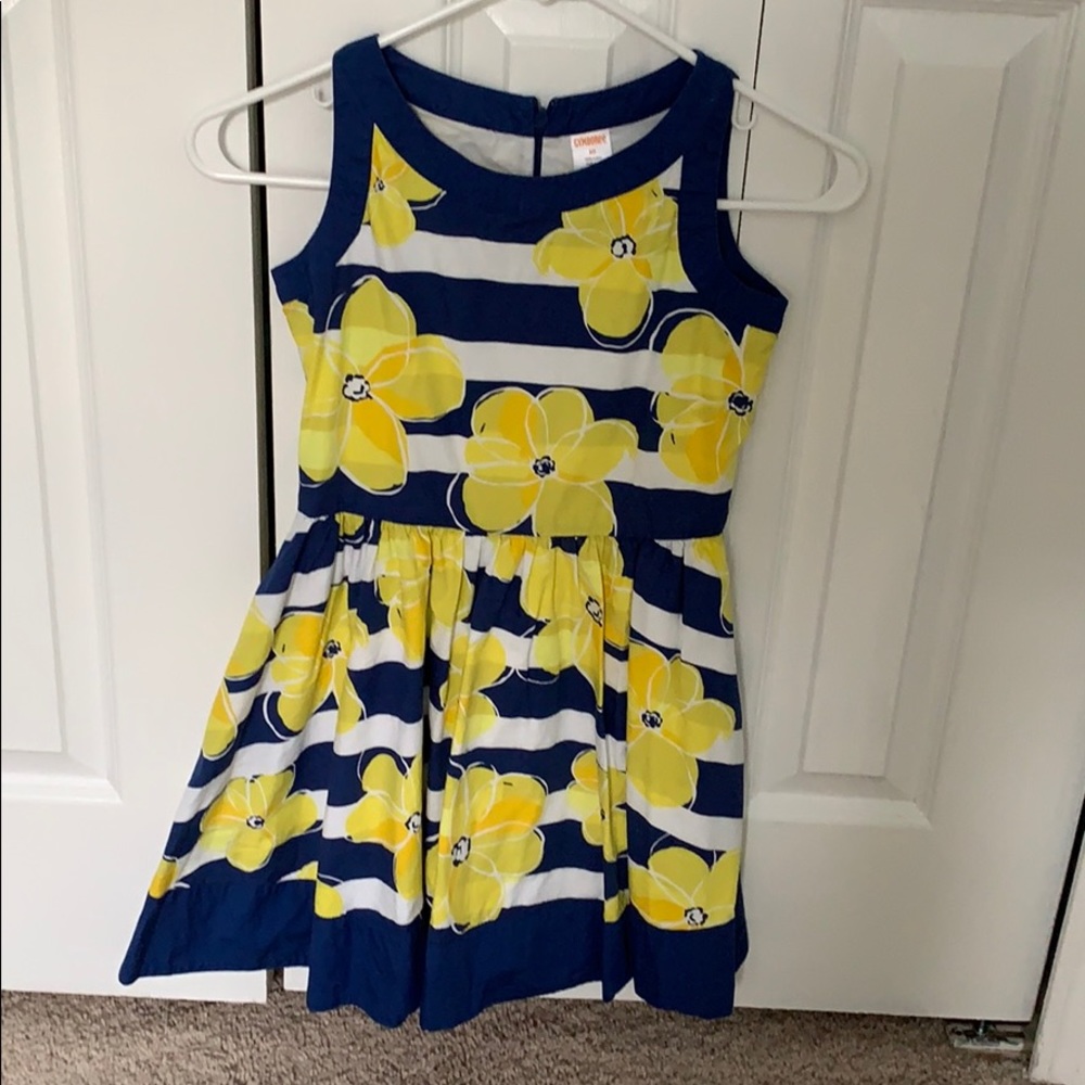 Girls sleeveless formal dress